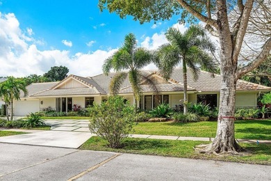 Welcome to Woodfield Hunt Club, a sought-after gated community - photo 2