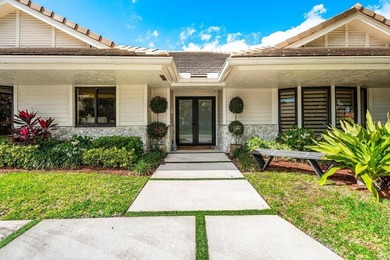 Welcome to Woodfield Hunt Club, a sought-after gated community - photo 4