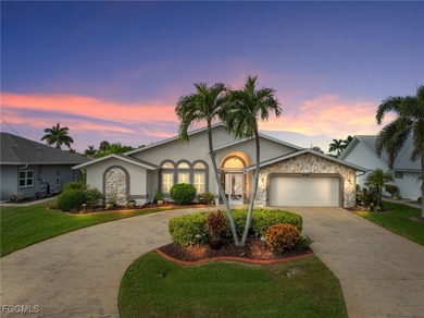 Cape Coral Lakes Area Home For Sale in Cape Coral Florida