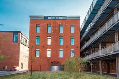 Additional listing photo 1