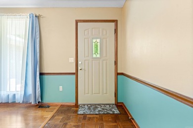 Welcome home to this beautifully maintained 3 bedroom, 2 bath - photo 3