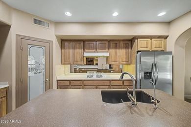 WELCOME TO THIS CHARMING TUSCAN-INSPIRED TOWNHOME IN THE HIGHLY - photo 16