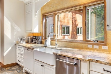 319 Skywood offers a rare combination of acreage, functional - photo 17