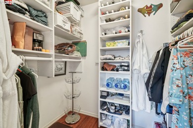 Welcome home! This one bedroom, move-in ready condo lives large