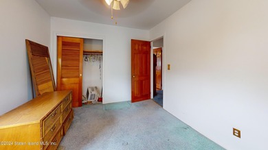 Charming detached home in the heart of Richmond Town, offering - photo 18