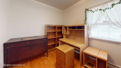 Charming detached home in the heart of Richmond Town, offering - photo 20