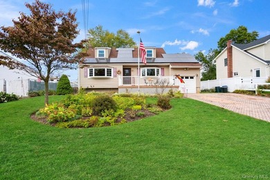 (private lake, pond, coastal) Home Sale Pending in Islip Terrace New York