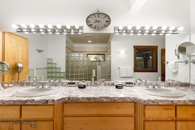 319 Skywood offers a rare combination of acreage, functional - photo 25