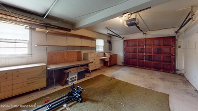 Charming detached home in the heart of Richmond Town, offering - photo 32