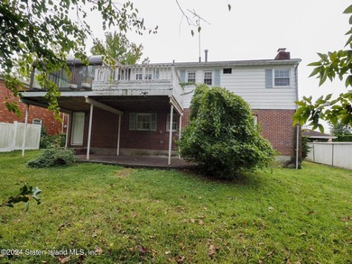 Charming detached home in the heart of Richmond Town, offering - photo 36