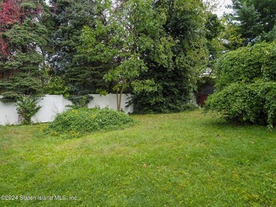 Charming detached home in the heart of Richmond Town, offering - photo 41