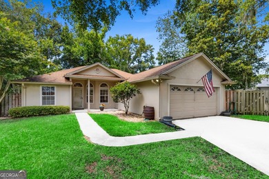 Tucked away on a cul-de-sac in a popular community near NSB - photo 12