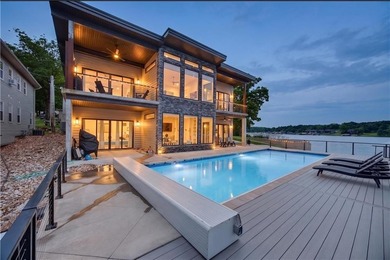 Fully furnished and move-in ready, this exceptional contemporary - photo 2