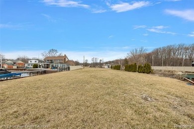 An exceptional opportunity to create a custom waterfront estate - photo 16