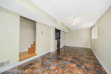 Welcome to 162 Bathgate St - Beautiful Legal 2 family Semi - photo 21