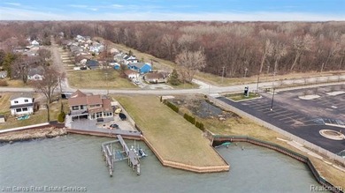An exceptional opportunity to create a custom waterfront estate - photo 25