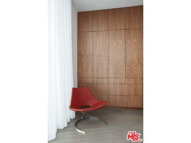 Internationally published and widely recognized for its - photo 28