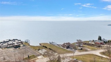 An exceptional opportunity to create a custom waterfront estate - photo 28