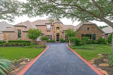 ~Step through the door of this stunning Estate and discover a - photo 1