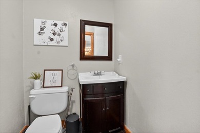 Spacious, thoughtfully designed, & set on a beautifully flat 1 - photo 6
