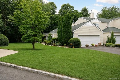 Welcome to this beautifully updated and freshly painted - photo 1