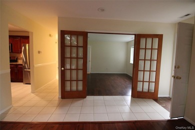 Welcome to this beautifully updated and freshly painted - photo 8