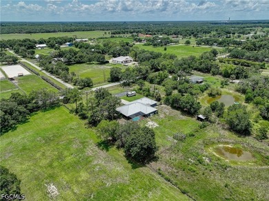MOTIVATED SELLER WHO WANTS THIS SOLD!! TONS OF POTENTIAL HERE!! - photo 2