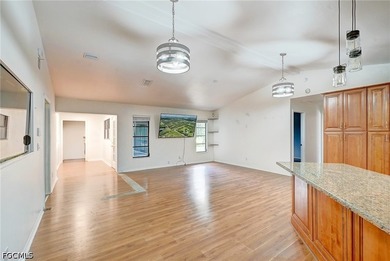 MOTIVATED SELLER WHO WANTS THIS SOLD!! TONS OF POTENTIAL HERE!! - photo 9