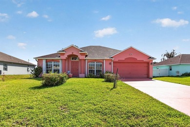 Rare find in the heart of Port St. Lucie! This solid home - photo 1