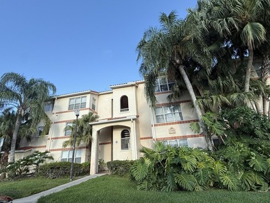 Spectacular 2BR / 2BA condo in Coral Key. This first floor unit - photo 1