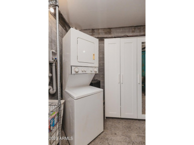 Welcome to the ONLY STUDIO in Windsor Place! This condo building