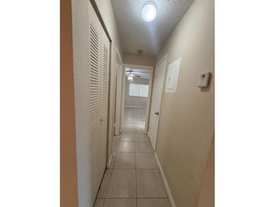 Spectacular 2BR / 2BA condo in Coral Key. This first floor unit - photo 5