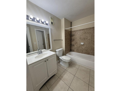 Spectacular 2BR / 2BA condo in Coral Key. This first floor unit - photo 6