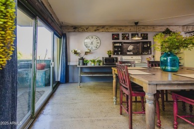 Welcome to the ONLY STUDIO in Windsor Place! This condo building