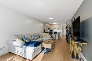 Modern, High-Income Fourplex in Hochelaga-Maisonneuve! Built in - photo 34