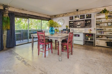 Welcome to the ONLY STUDIO in Windsor Place! This condo building