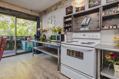 Welcome to the ONLY STUDIO in Windsor Place! This condo building