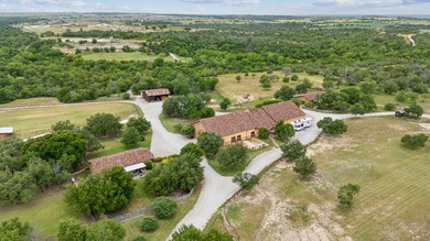 Welcome to Lazy H Ranch, A Luxury Equestrian Property on 50 - photo 3