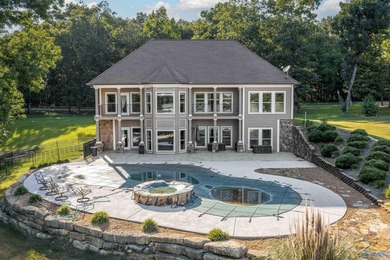 Welcome to exceptional waterfront living! This beautiful home - photo 2