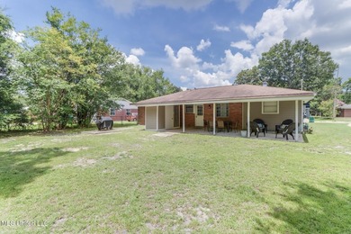 This 1,255 SqFt brick home is ideally located just off Cowan - photo 3