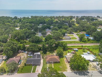 This 1,255 SqFt brick home is ideally located just off Cowan - photo 4