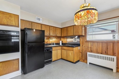 Bring your vision and unlock the potential in this 4-bedroom, 1 - photo 6