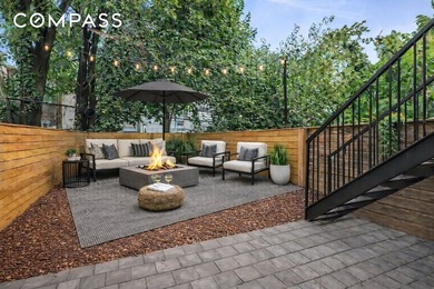 Welcome to 608 Van Buren Street, where modern luxury meets urban - photo 5
