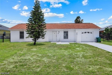 Welcome to this inviting pool home located in the heart of Cape - photo 3