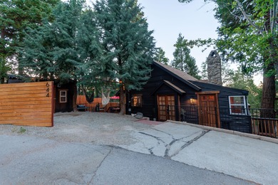 Lake Arrowhead Home For Sale in Twin Peaks California