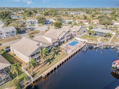 Cape Coral Lakes Area Condo For Sale in Cape Coral Florida