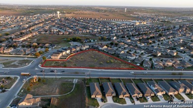 (private lake, pond, creek) Acreage For Sale in New Braunfels Texas