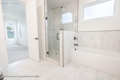 This new home stuns with spectacular views, an open layout - photo 13