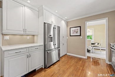 From the moment you arrive, the incredible curb appeal sets the - photo 15