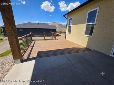 This new home stuns with spectacular views, an open layout - photo 19